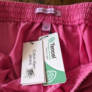 NWT Calvin Klein Shorts, Pink, Size XG
